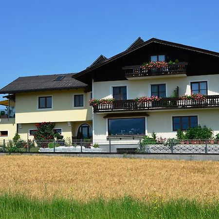 Haus Gruber Hotel Attersee Екстериор снимка