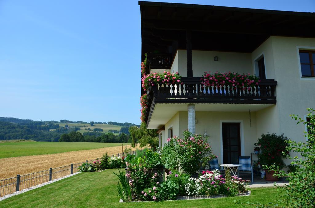 Haus Gruber Hotel Attersee Екстериор снимка