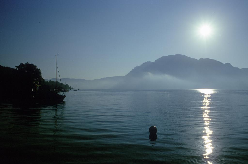 Haus Gruber Hotel Attersee Екстериор снимка